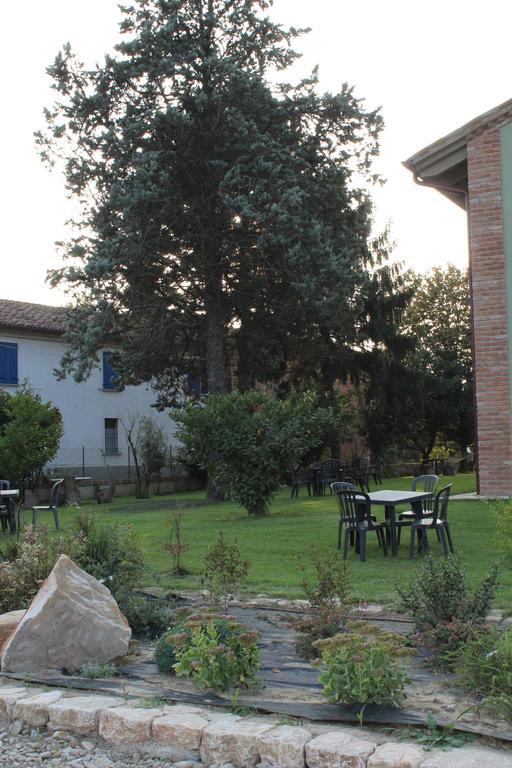 Agriturismo Bassanine Monticelli d'Ongina Bagian luar foto