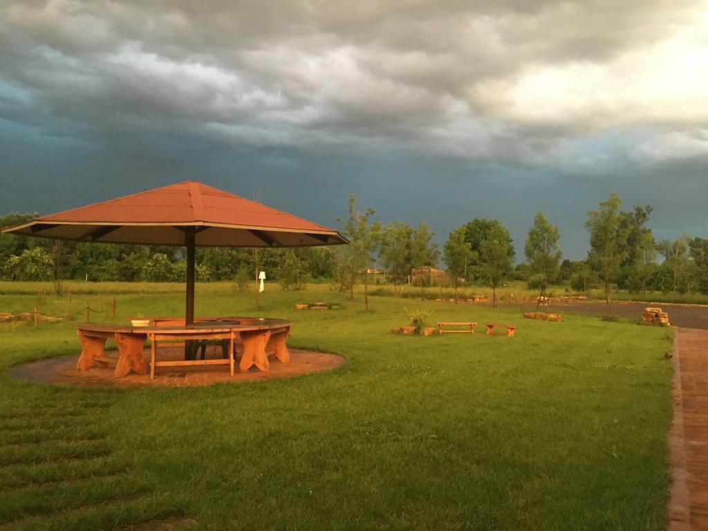 Agriturismo Bassanine Monticelli d'Ongina Bagian luar foto