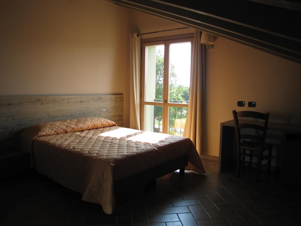 Agriturismo Bassanine Monticelli d'Ongina Bagian luar foto
